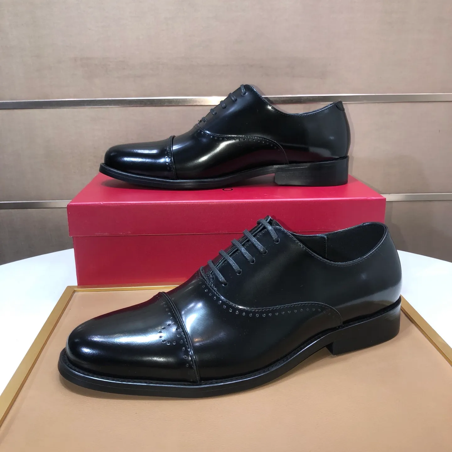 Men's shoes 💰540💰 [Ferragamo/Ferragamo] The latest model from the counter. Original imported high-quality cowhide with open sides + imported 🐂 cowhide lining + original luxury metal buckle + original combination outsole. Comparison is stress-free 38–45 (45 is custom-made and cannot be returned or exchanged)